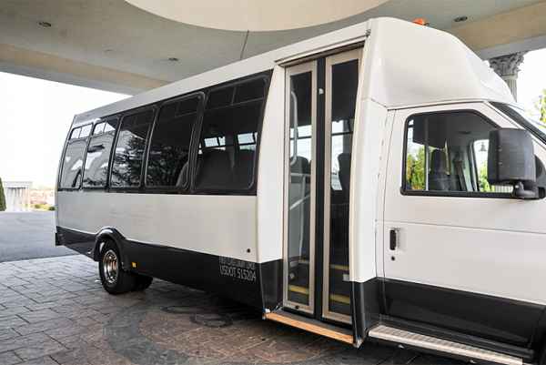 rent an affordable tour bus