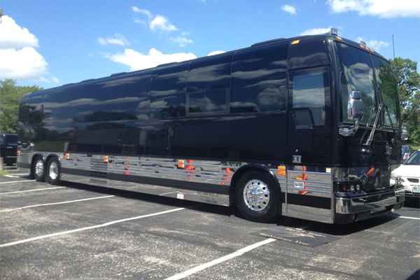 luxury tour bus