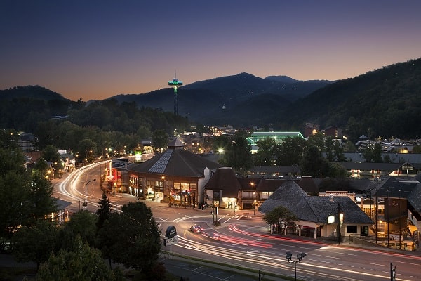 Gatlinburg Kings Charter Bus Rental Service