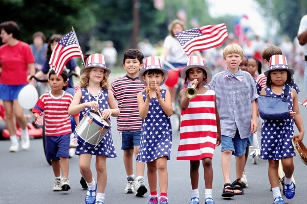 Charter Bus Tours on Independence Day