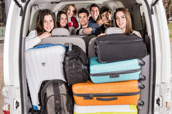 Choosing the Right Mini Bus Rental Company