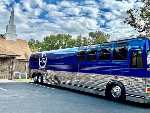 tour bus rentals